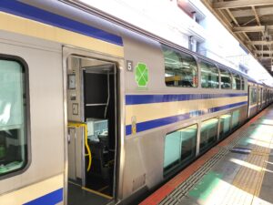 横須賀線・総武快速線のグリーン車でもコンセントは使える！