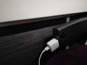 ひじ掛け部分のコンセント